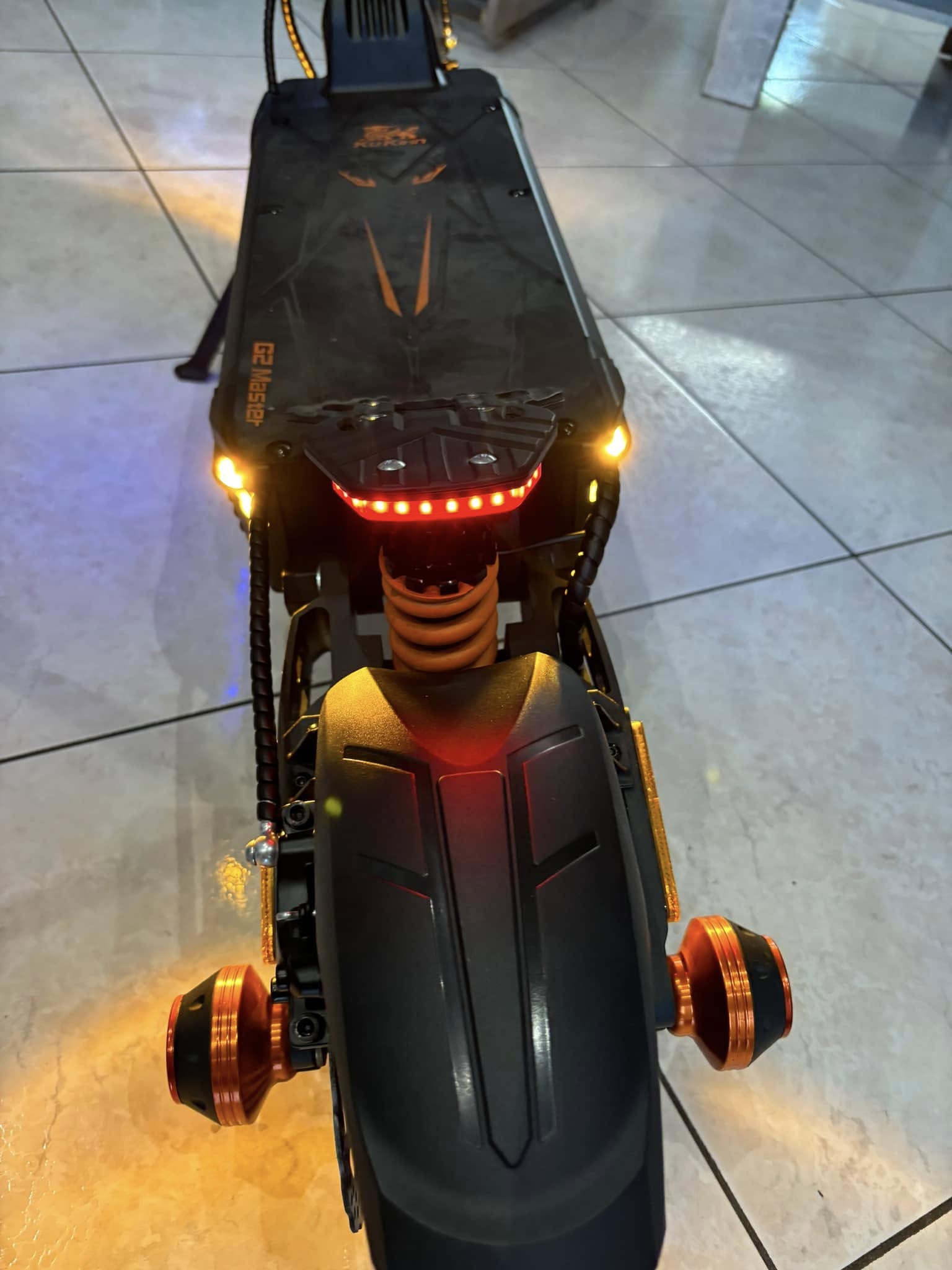 Quel feu arrière pour la KuKirin G2 Master