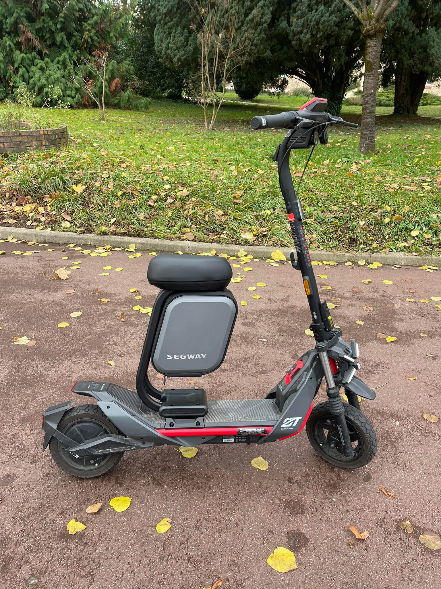 Siège Segway Ninebot ZT3 Pro : confort et rangement intégré